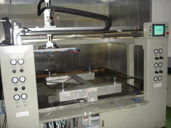 五軸自動(dòng)噴涂機(jī)